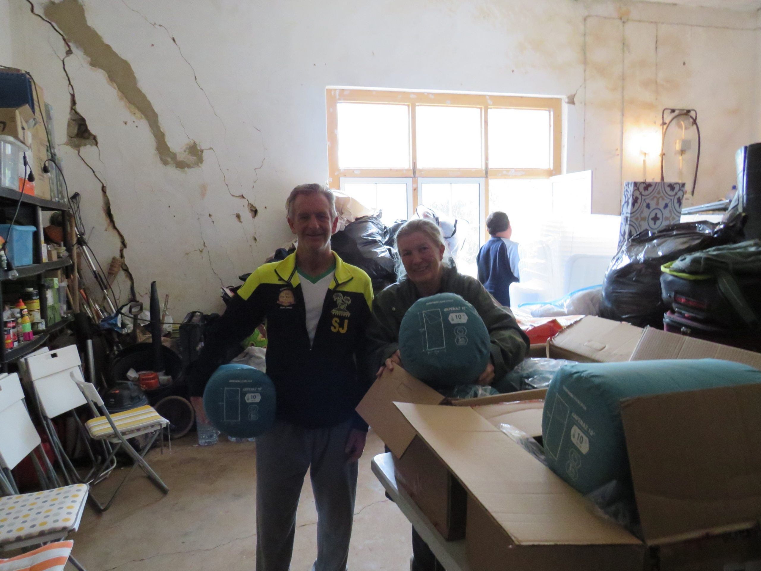 Donation of sleeping bags for the homeless in Olhão East Algarve FC